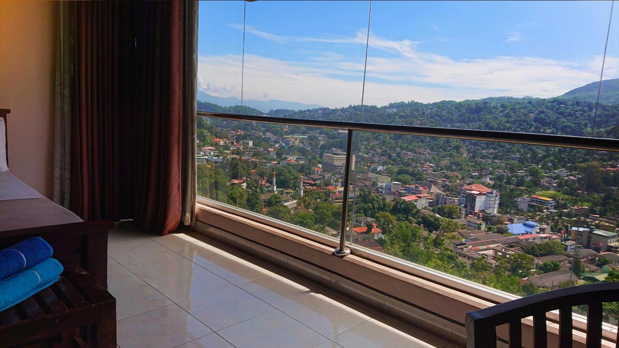 Sky Valley Hotel Kandy Kültér fotó